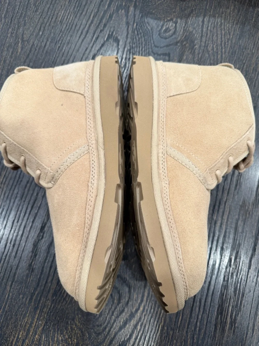 Womens UGG Neumel Chukka Boot - Sand size 6 - new